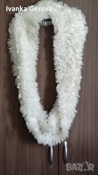 Дамски кръгъл шал,плюш от Италия , снимка 1