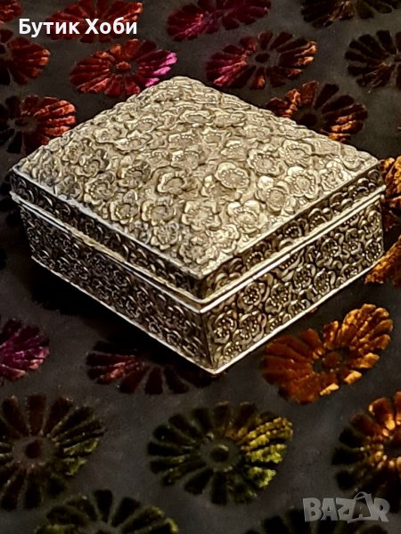 Винтидж японска метална кутия , снимка 1