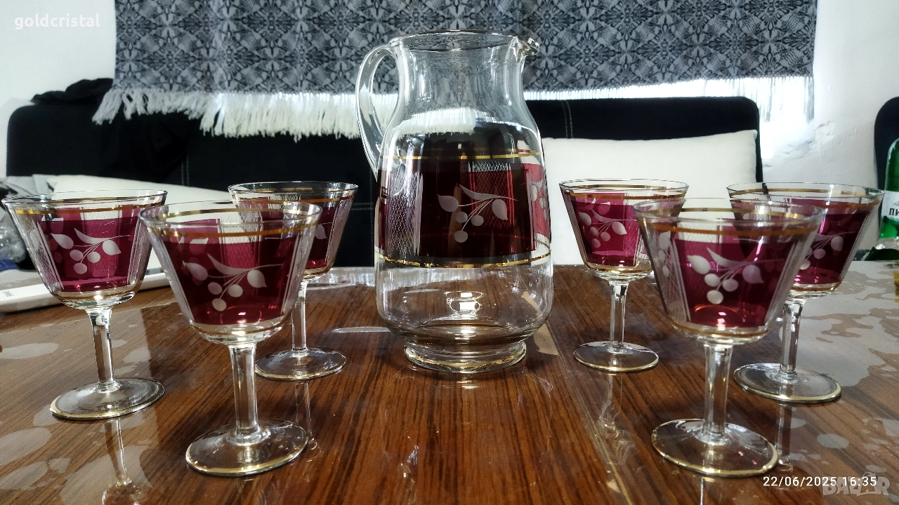 Стари стъклени чаши с кана , снимка 1