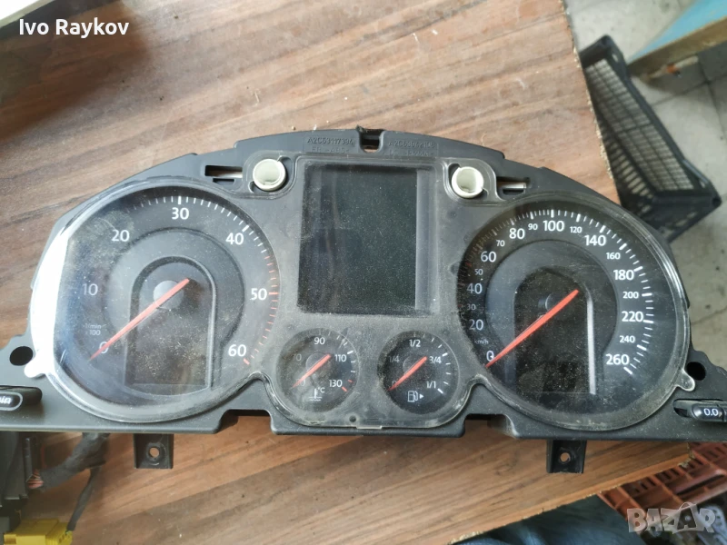 Километражно табло VW Passat VI 2.0 TDI 140 , 3C0920871E , снимка 1