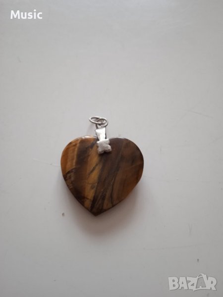 Медальон във формата на сърце изработен от камък Тигрово око, снимка 1