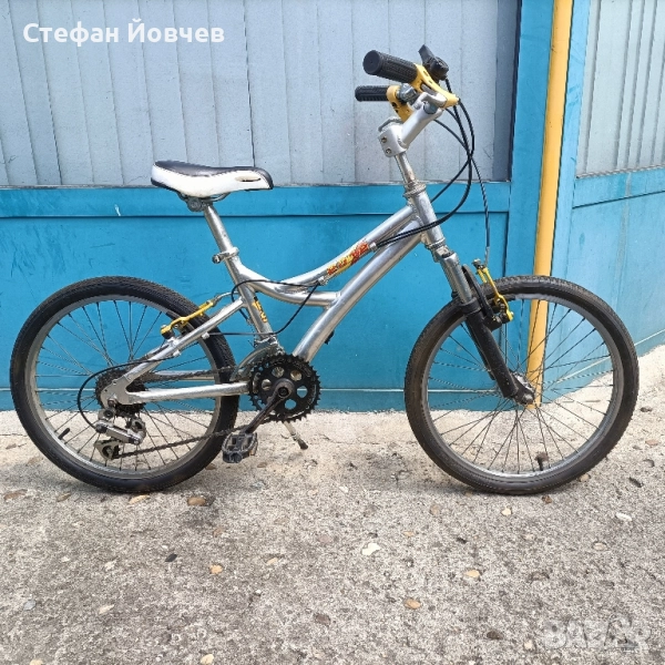 Продавам детски алуминиев велосипед 20", снимка 1