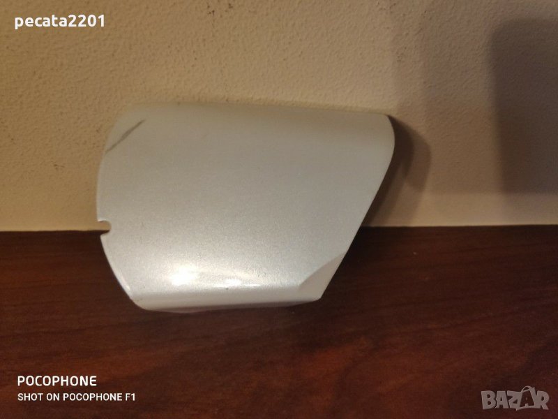 Продавам - оригинално долно капаче за дясно огледало на Хонда ЦРВ III, снимка 1