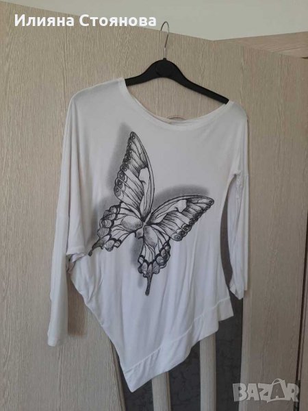 Асиметрична блуза с голо рамо с пеперуда , снимка 1