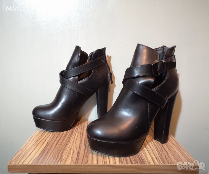 Нови - 35% дамски черни боти на ток 37 номер, снимка 1