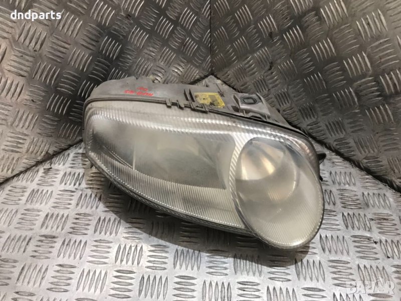 Десен фар за Alfa Romeo 147, 2000г., снимка 1