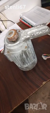 Електродвигател 125V