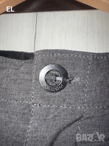 Спортни панталонки Volcom , снимка 2 - Къси панталони - 52370131