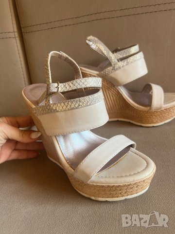 Дамски летни сандали на платформа ., снимка 2 - Сандали - 42480796