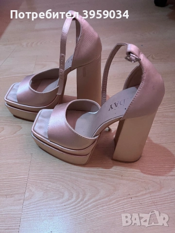 РАЗПРОДАЖБА, снимка 15 - Рокли - 54198943