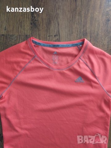 adidas - страхотна дамска тениска, снимка 2 - Тениски - 33770236