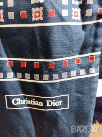 Christian Dior оригинален мъжки шал, снимка 2 - Шалове - 37821999