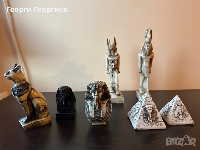 Различни фигурки от Египет