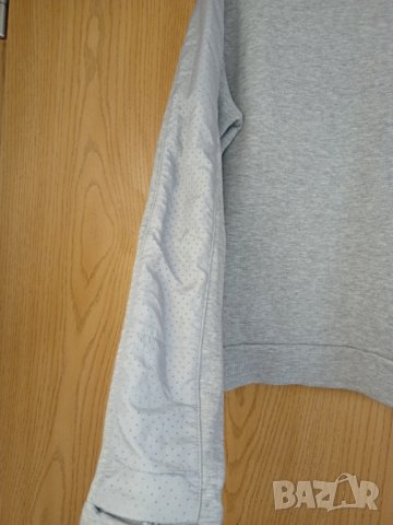 Горница Nike M , снимка 2 - Спортни екипи - 38266365