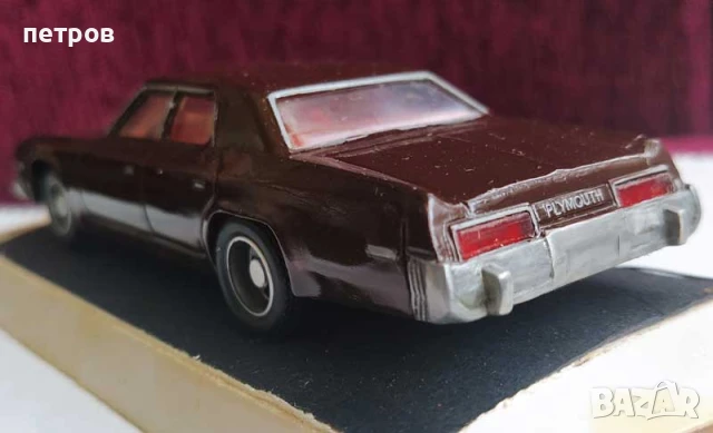 diecast plymouth 1:43 dinky, снимка 3 - Колекции - 50480081