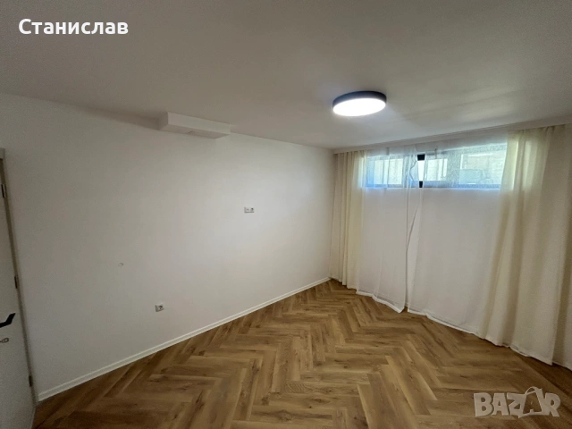 Собственик продава 3 стаен апартамент в кв. Възраждане 2, снимка 10 - Апартаменти - 54115034
