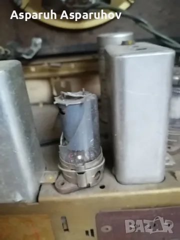 Старо лампово радио GRUNDIG TYPE 945 WX , снимка 6 - Антикварни и старинни предмети - 55970568