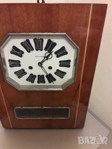Стар стенен часовник-Янтар , снимка 2 - Антикварни и старинни предмети - 29674710