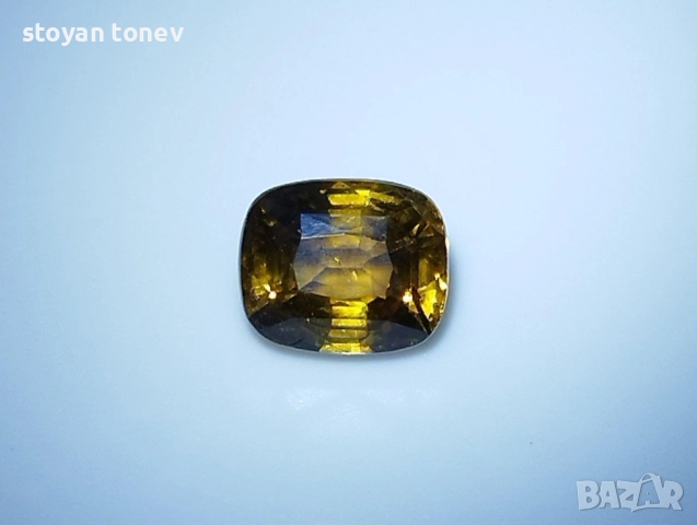 Рядък александрит с драматично променящ се цвят 1.52кт.! Сертифициран! Нов!, снимка 10 - Други - 52173924