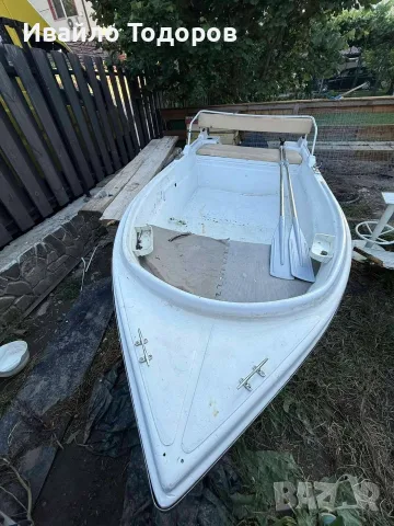 Продавам: Лодка 4м (морско изпълнение, дълъг ботуш) + жило за управление – Перфектна!, снимка 13 - Воден транспорт - 55785806