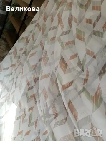 Красив модел за тънки пердета ,тип батиста 