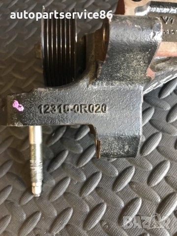 Стойка за двигател за Toyota Avensis 2.0 D4D (2009-2013) 12315-0R020, снимка 3 - Части - 54216858