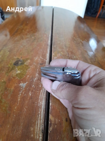 Стара запалка Ronson Varaflame, снимка 4 - Други ценни предмети - 54262912