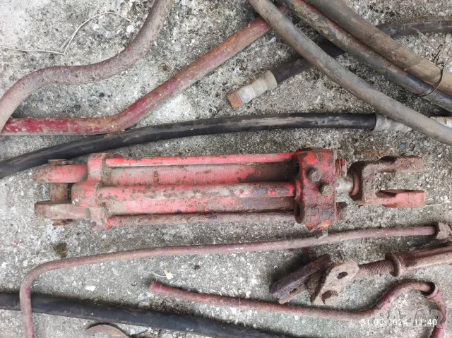 Части за трактор, снимка 6 - Селскостопанска техника - 44693472