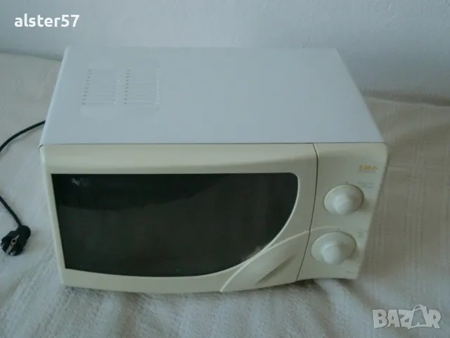 Микровълнова печка Delonghi MW311