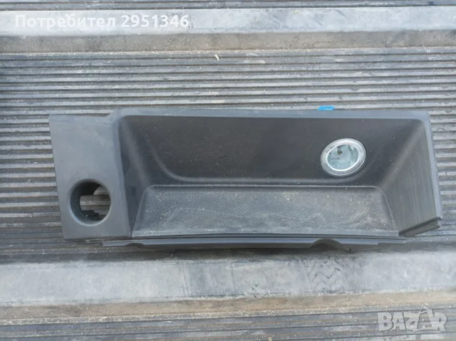 Интериорна пластмаса средна конзола Audi A4 B9 8W 8W1864131