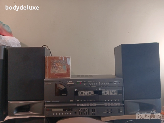 GRUNDIG CCD300 аудио система, снимка 2 - Аудиосистеми - 52221826