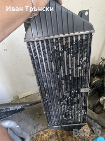 Оригинален Интеркулер Valeo за Mercedes-Benz Vito / Viano / C-class / E-class, снимка 4 - Части - 55944828