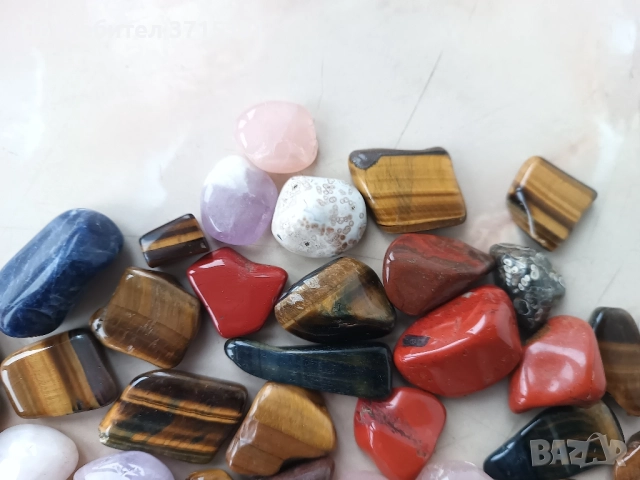 Полускъпоценни камъни, снимка 2 - Колиета, медальони, синджири - 51994078