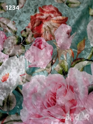 2 броя плюшени   калъфки за възглавница 3D с цветя