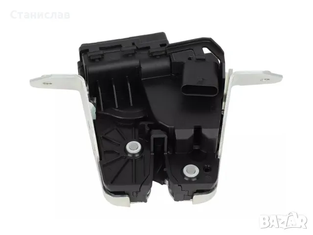 Брава за багажник на Mercedes GLA-Class X156