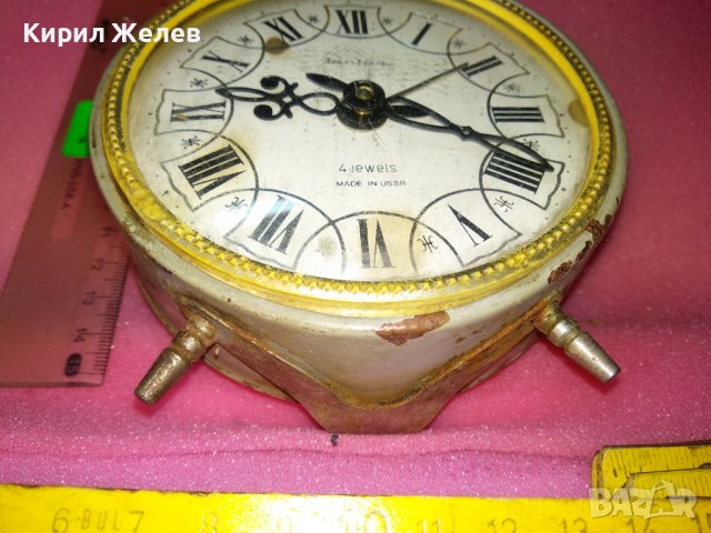 JANTAR MADE in USSR Стар РУСКИ БУДИЛНИК МЕХАНИЧЕН НАСТОЛЕН ЧАСОВНИК ЯНТАР СССР 43630, снимка 13 - Антикварни и старинни предмети - 44466540
