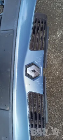 Предна броня Renault Espace IV, снимка 3 - Части - 47653986