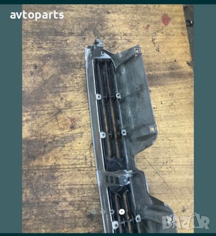 Subaru legacy 1998година Предна решетка, снимка 4 - Части - 40364685