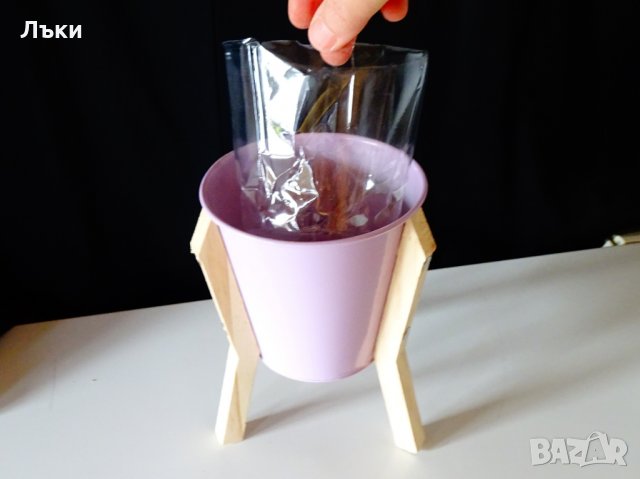 Холандска метална кашпа,саксия с крачета. , снимка 4 - Саксии и кашпи - 31768229