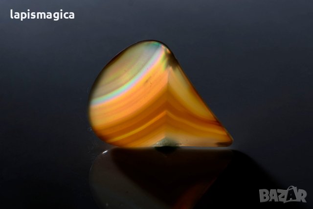 Ирисов ахат 15.4ct капка кабошон