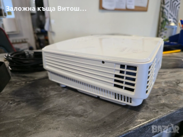 Видеопроектор Benq TW523P , снимка 4 - Плейъри, домашно кино, прожектори - 54345218