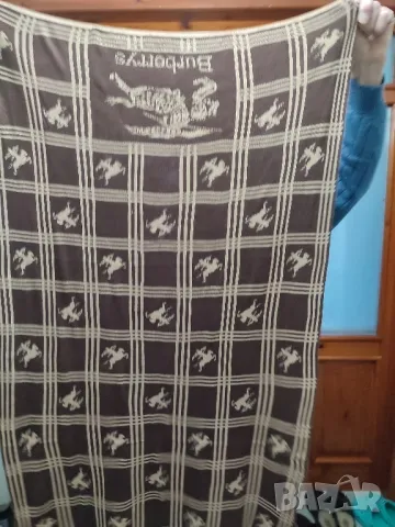 огромен оригинален шал винтидж на английската марка burberrys