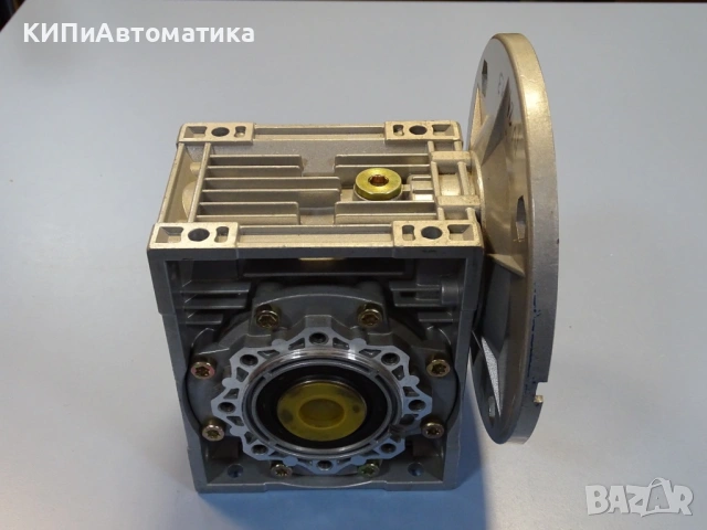 Червячен редуктор CHIARAVALLI CHT-63U Worm Reducer size-63 ratio-20, снимка 2 - Резервни части за машини - 53166469