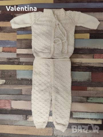 Бебешки плетен комплект 