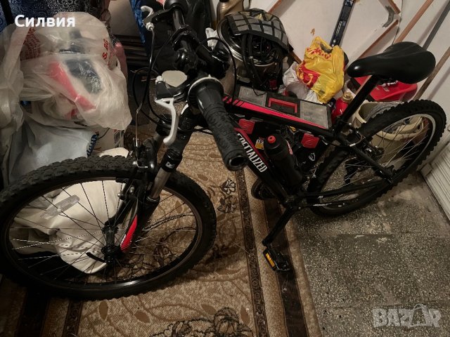 Колело Specialized, снимка 1 - Детски велосипеди, триколки и коли - 42050158