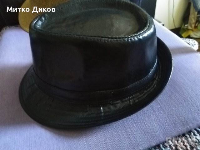 Бомбе естествена кожа и бомбе тип сламено размер 58 нови, снимка 14 - Шапки - 42166766