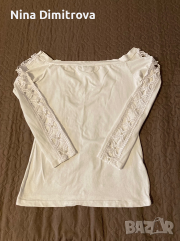 Красива блузка, снимка 1 - Блузи с дълъг ръкав и пуловери - 44600964