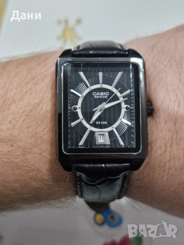 Мъжки часовник Casio, оригинален, запазен, елегантен, стилен + подарък чисто нова батерия