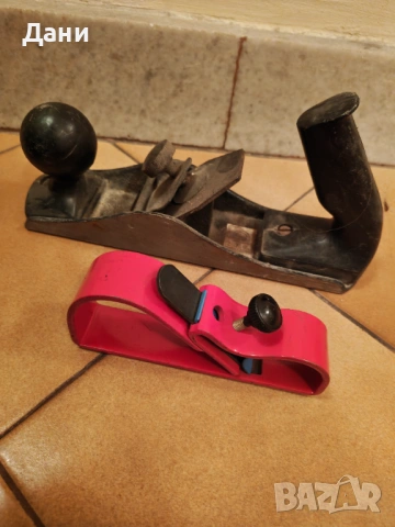 Два вида ръчни рендета, снимка 3 - Антикварни и старинни предмети - 54297433