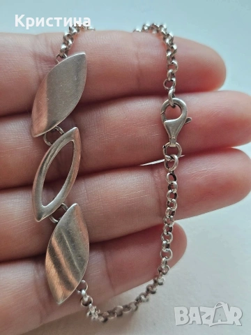 Красива сребърна гривна